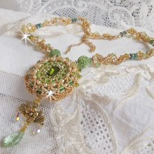 Collier Garden Party brodé avec cabochon rectangulaire vintage des années 1960, chatons, rondes plasticines et perles Cristal Swarovski